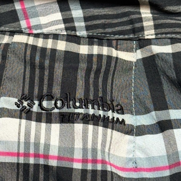 Columbia Titanium  Plaid Golf Skort Skirt w/ Shorts Zipper & Button Close Size 6 - Picture 10 of 11